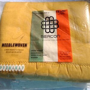 NOS Vintage Beacon Harvest Gold Needlewoven Blanket